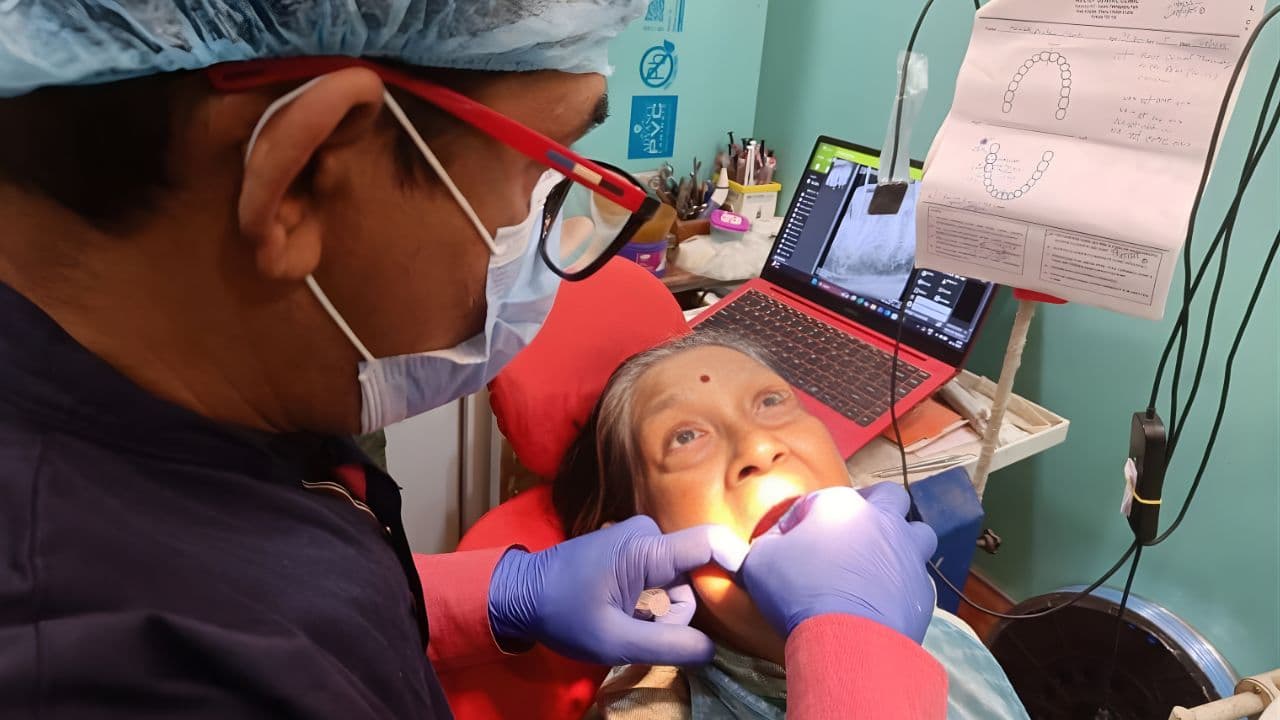 Geriatric Dentistry: Why the Dental Care For Old People Must Be Approached Differently?