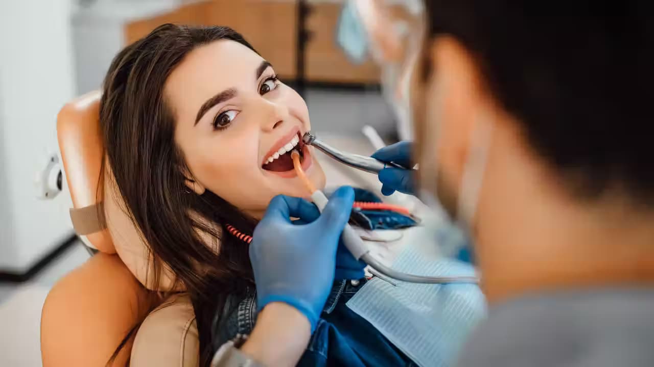 How to Choose a Dental Clinic Near Me in Kolkata